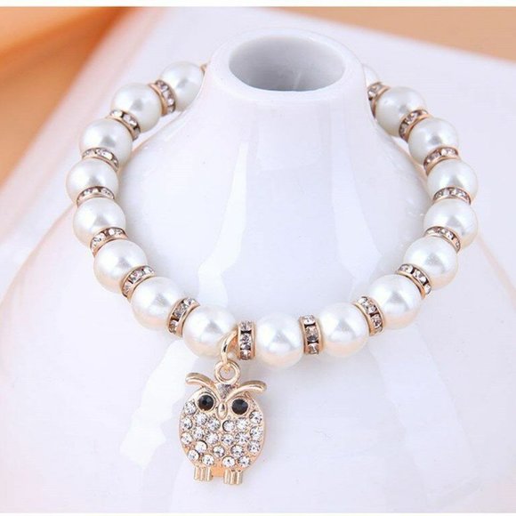 Mother of Pearl Crystal Owl Charm Bracelet - Picture 3 of 4